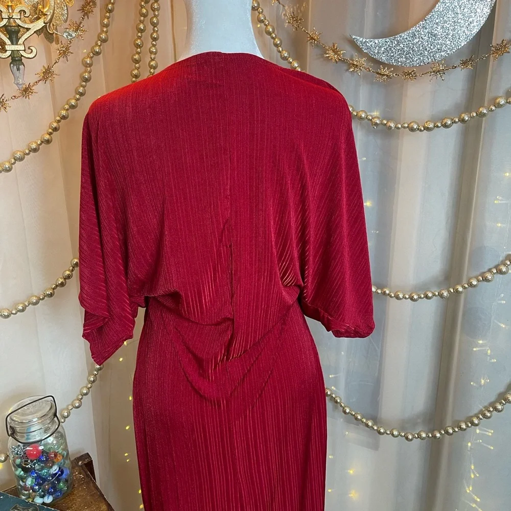 Vibrant Red Rib Textured Dress - Picture 5 of 6